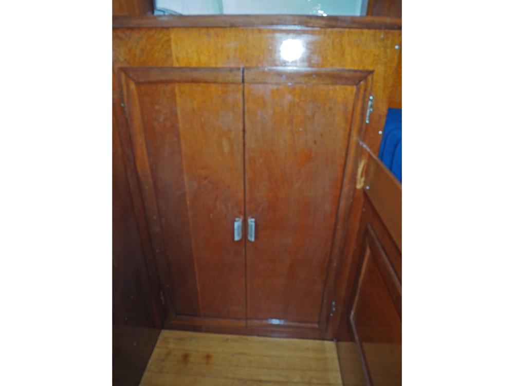 Cabin en avant, H&eacute;bergements